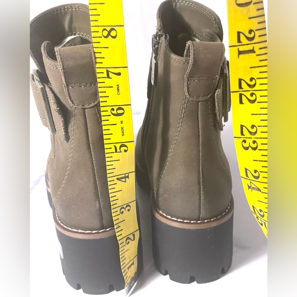 Blondo Dagger Taupe Waterproof Bootie Size 6.5 - Picture 13 of 15